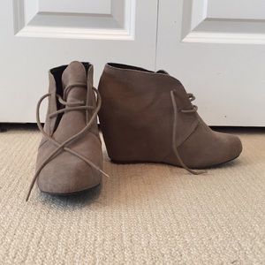 Dolce Vita suede platform booties